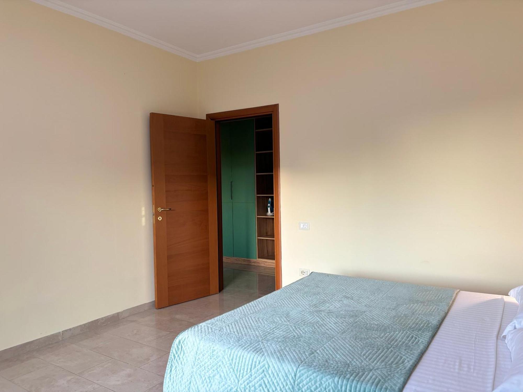 Apartment Tam 2bdr Center Taiwan *