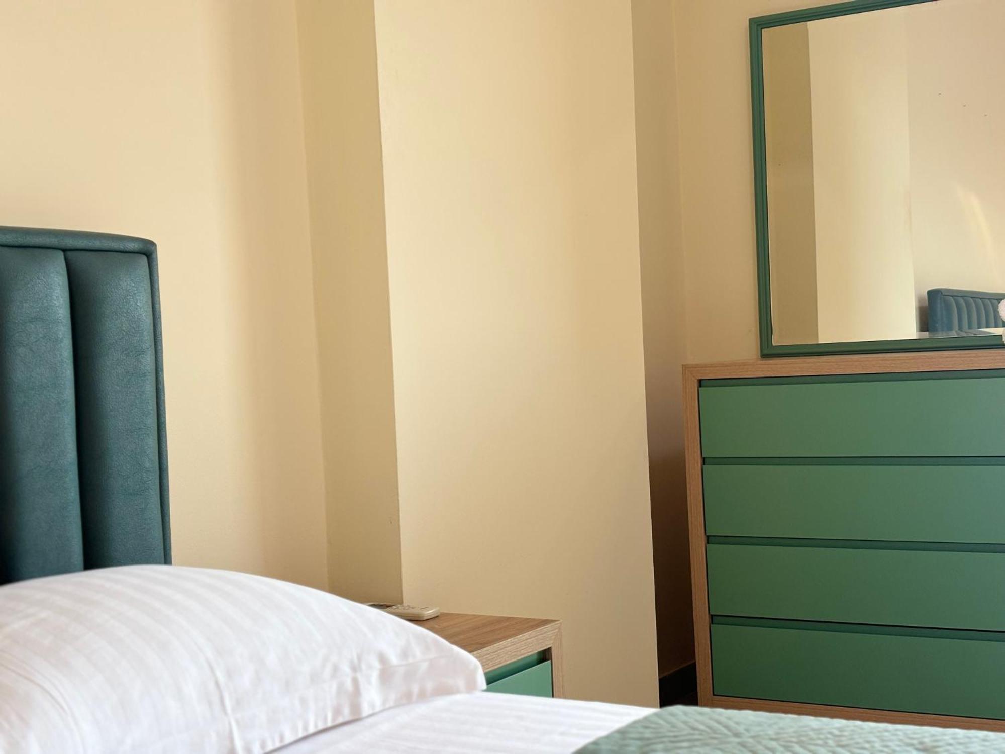 Tam 2bdr Center Taiwan Apartment Tirana