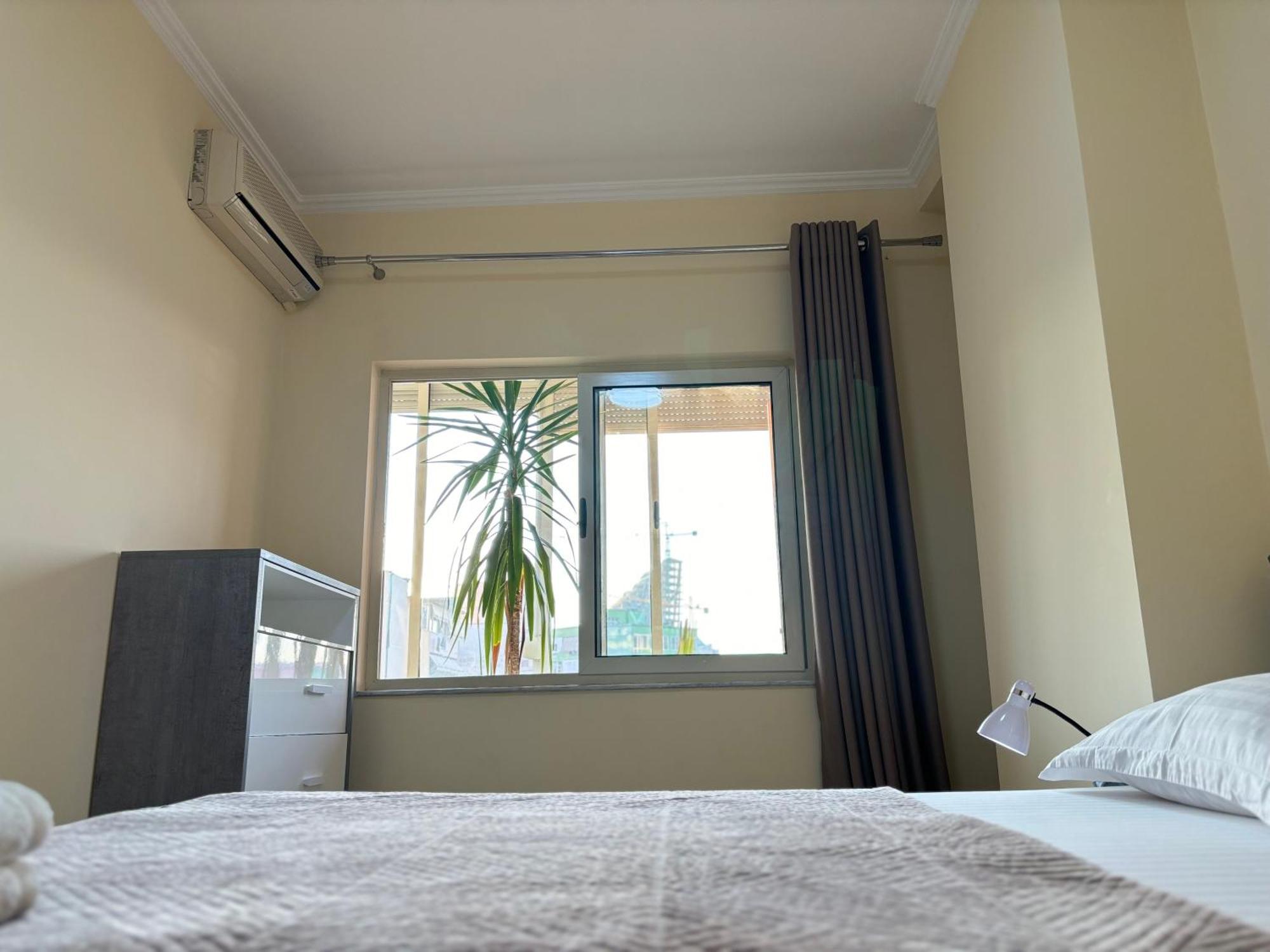 Tam 2bdr Center Taiwan Apartment Tirana