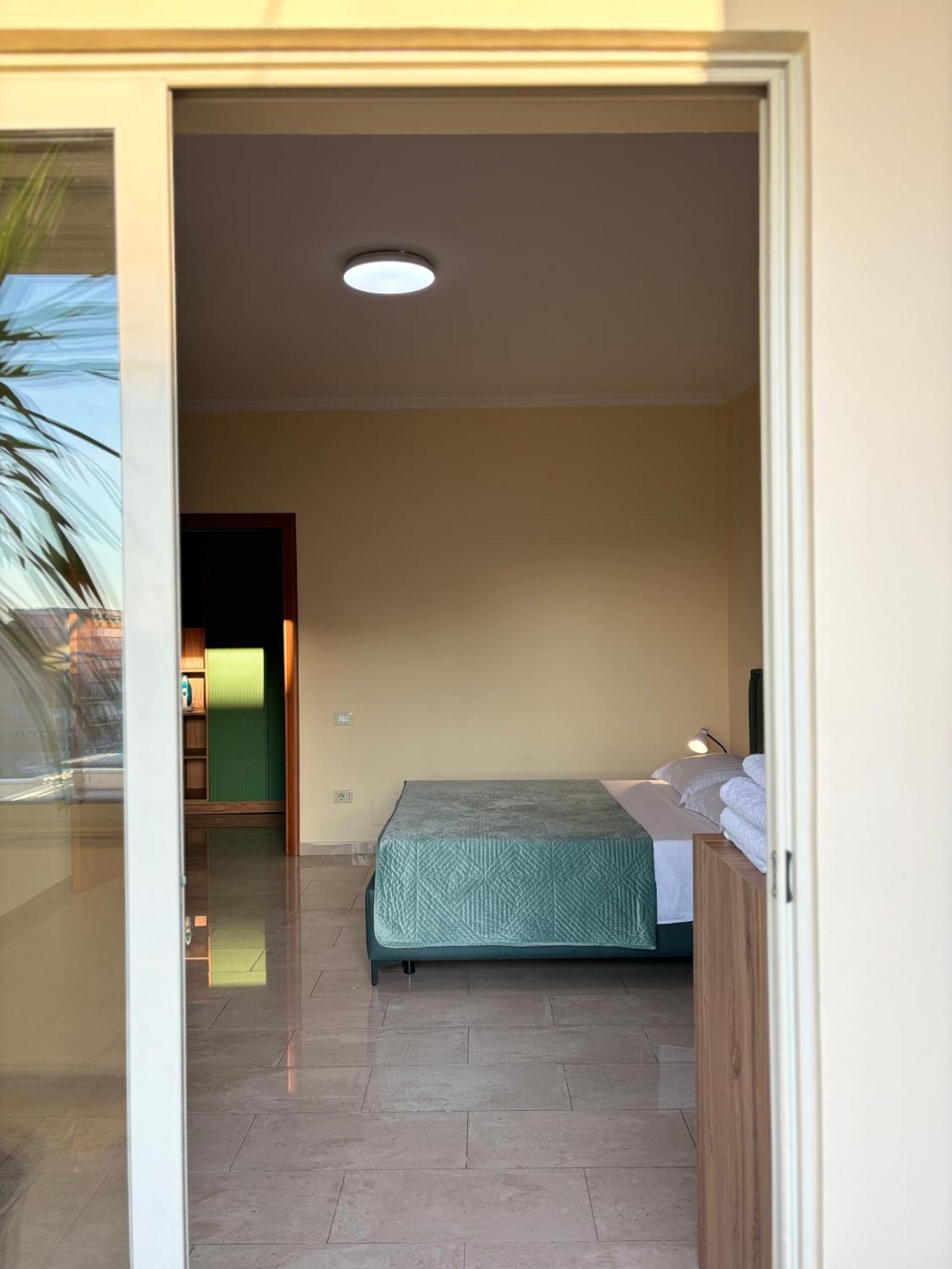 Tam 2bdr Center Taiwan Apartamento